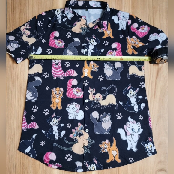 Disney Cats Unisex Button Down Short Sleeve Shirt - Picture 4 of 8